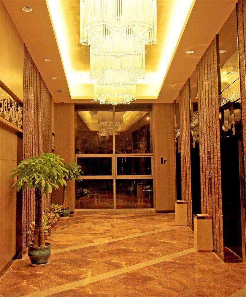 Gleetour Maya Hotel Wuhan Esterno foto