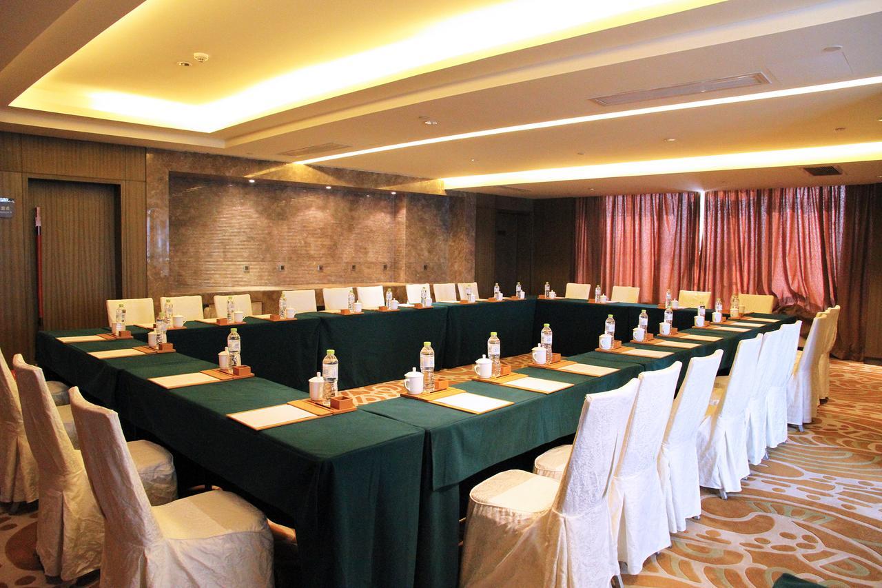 Gleetour Maya Hotel Wuhan Esterno foto