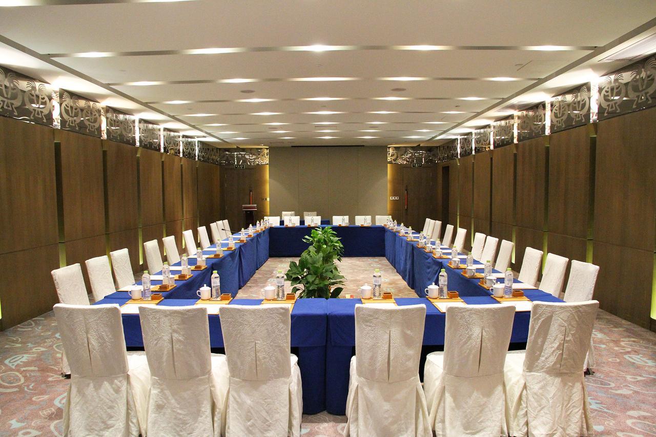 Gleetour Maya Hotel Wuhan Esterno foto