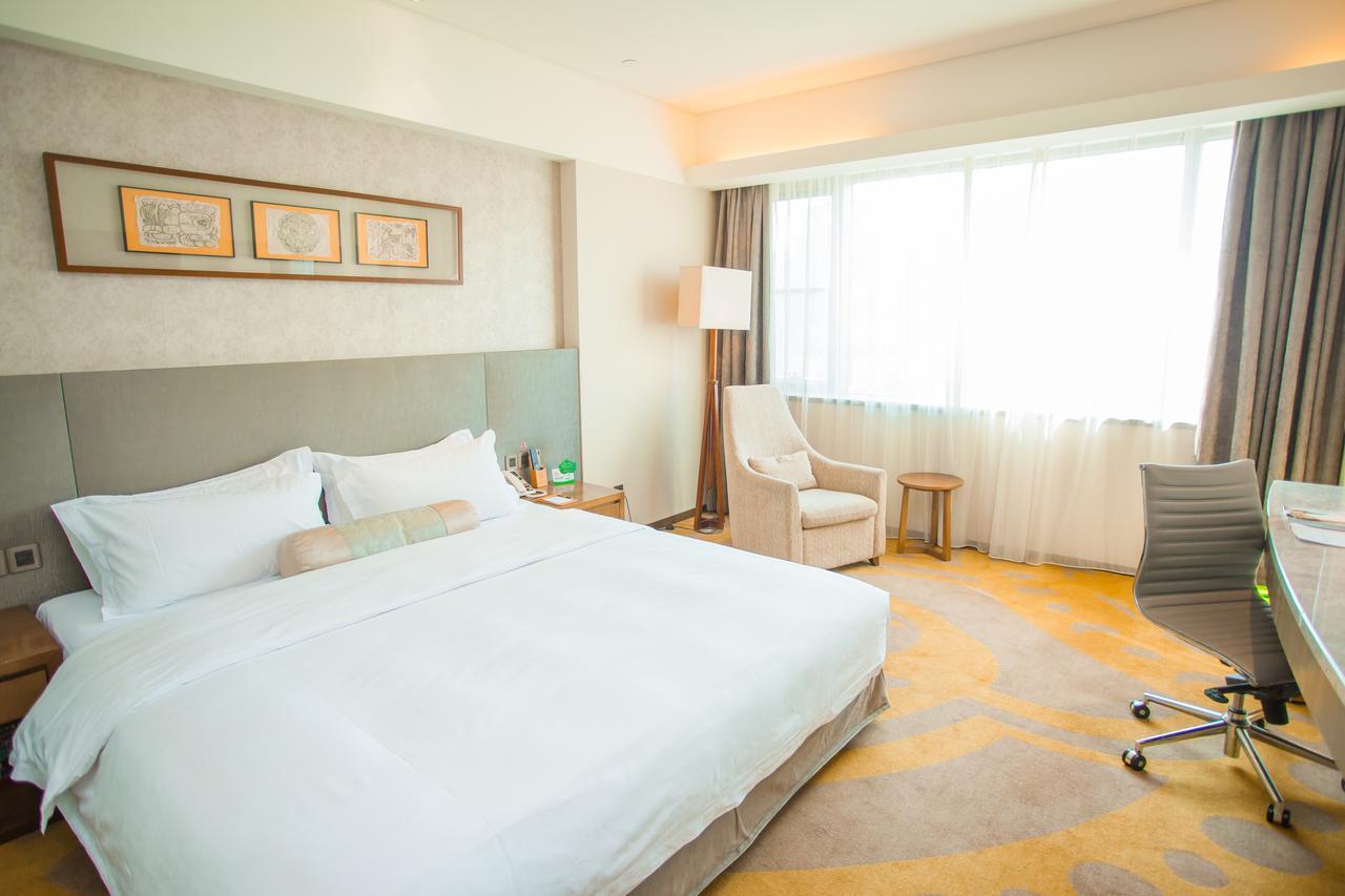 Gleetour Maya Hotel Wuhan Esterno foto
